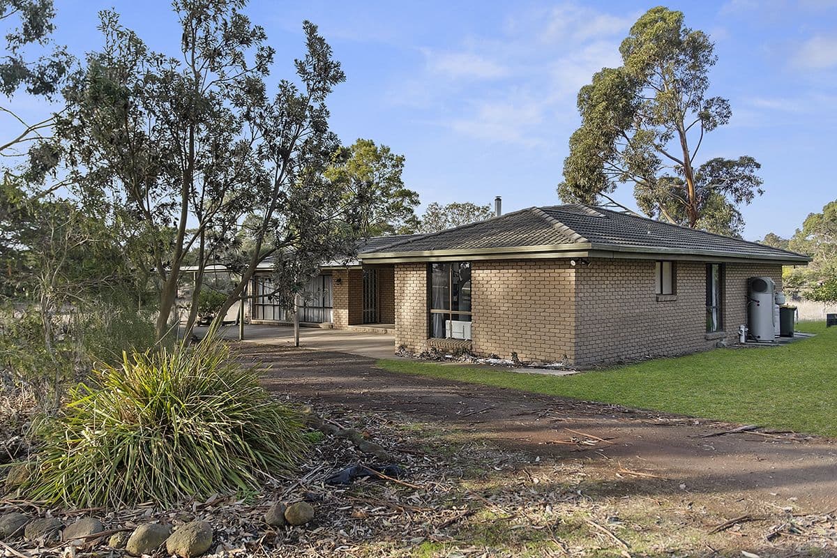 674 PENSHURST-WARRNAMBOOL ROAD