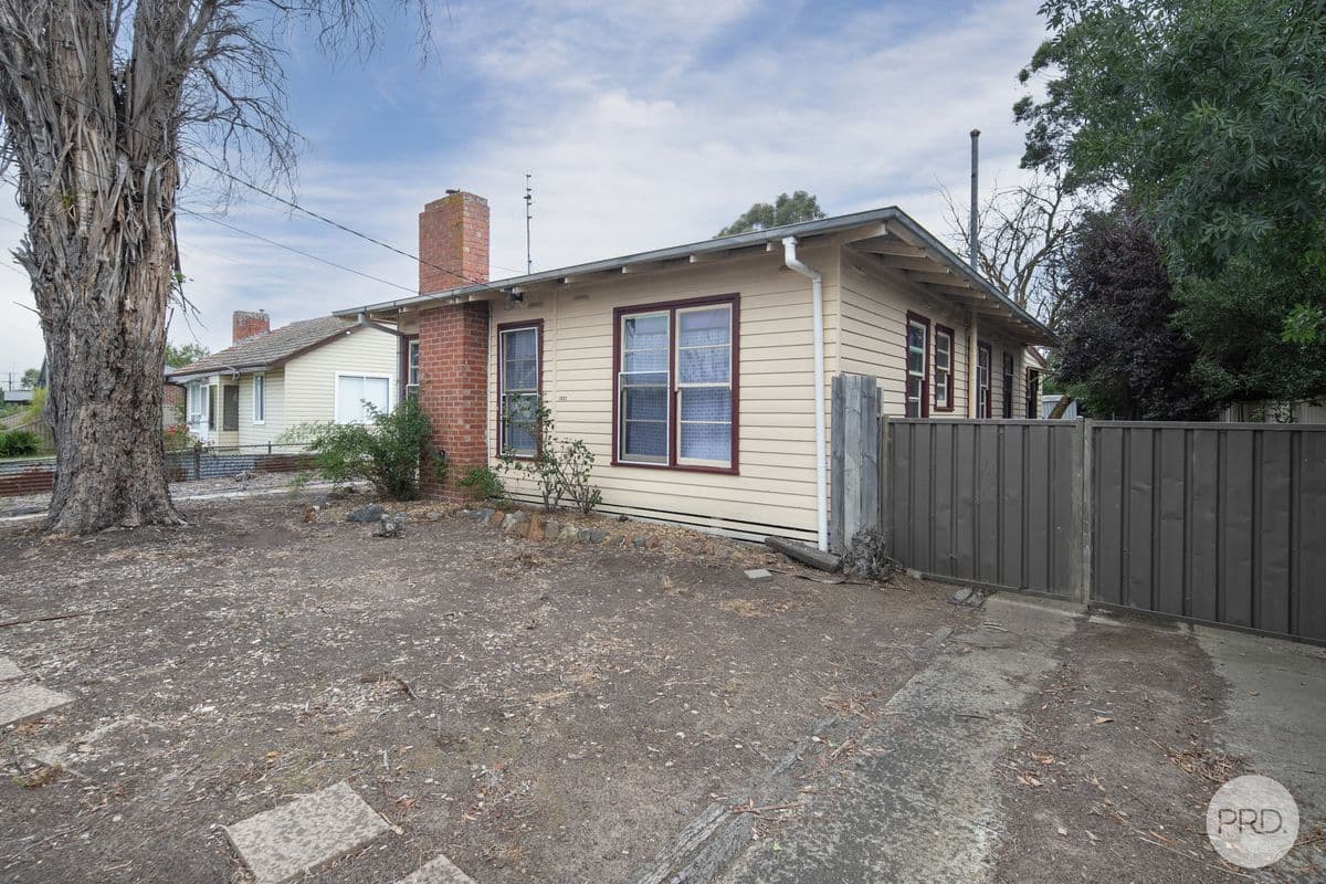 1221 Grevillea Road