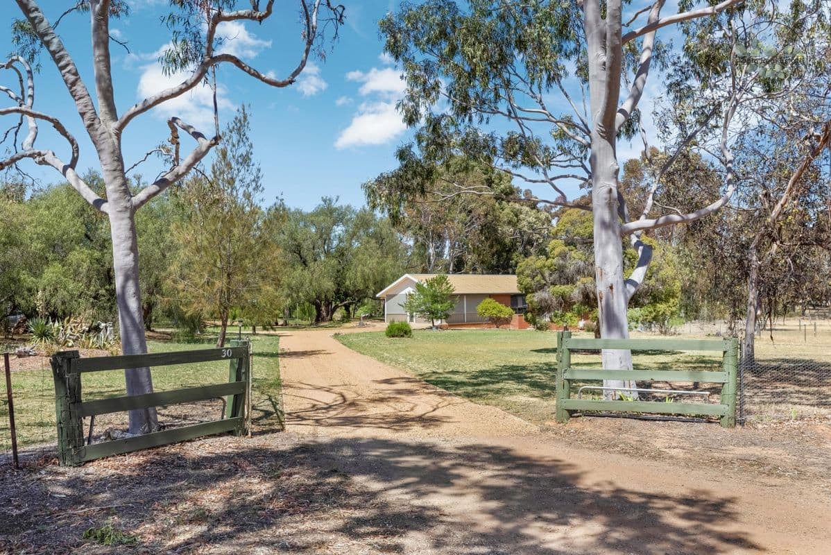 30-40 Lincoln Street