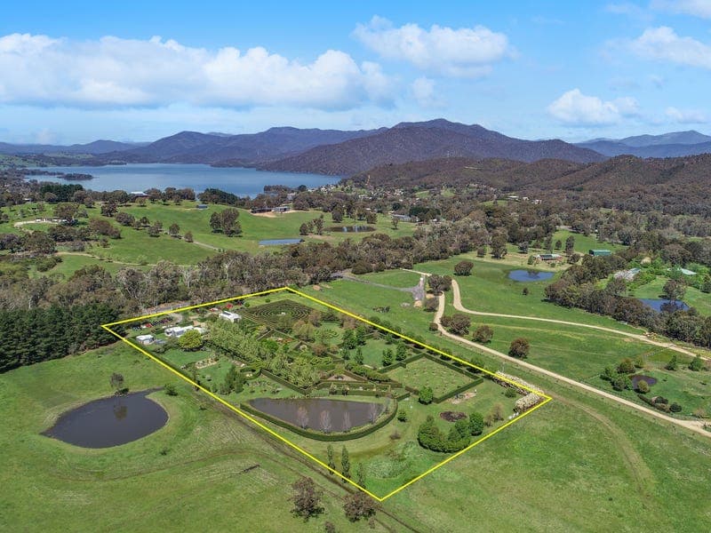 678 Piries Goughs Bay Road