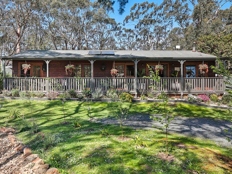 53 Acacia Avenue, Dales Creek