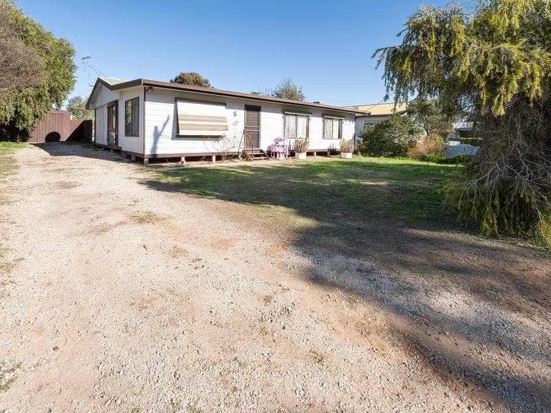 93 Monash Avenue, Nyah West