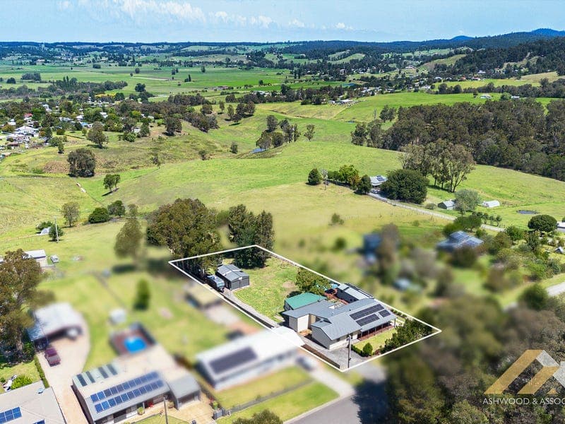 13 Delahunty Street, Bruthen