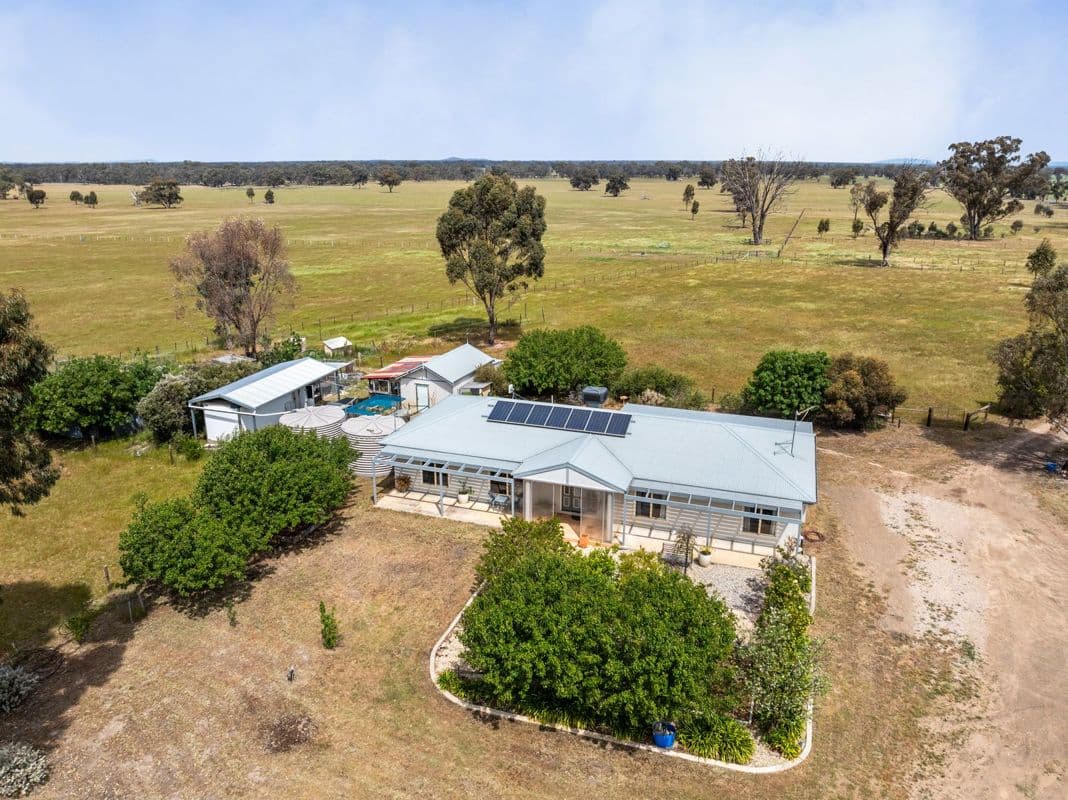 590 Bagshot-Whirrakee Road