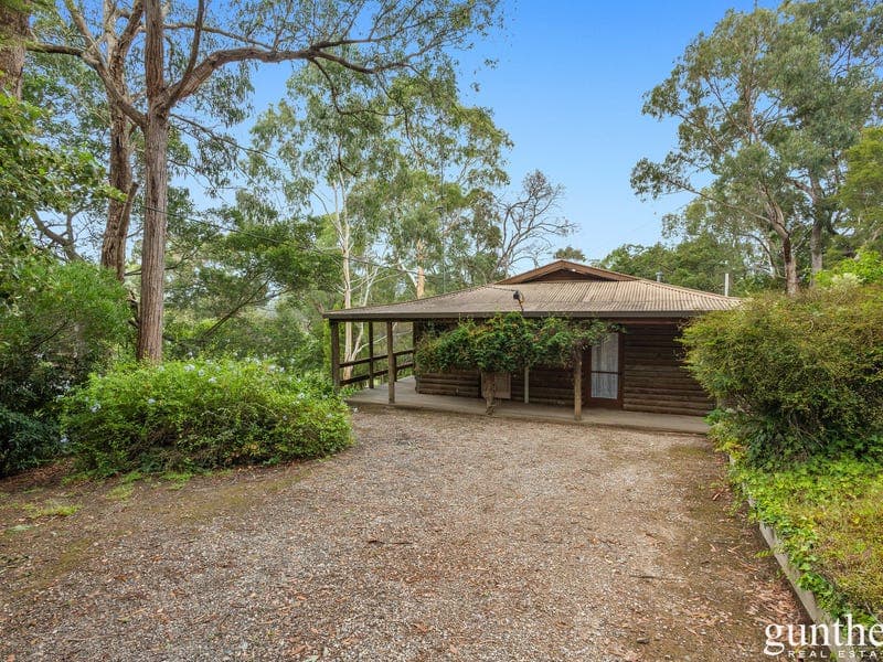 10 Crosley Street, Healesville