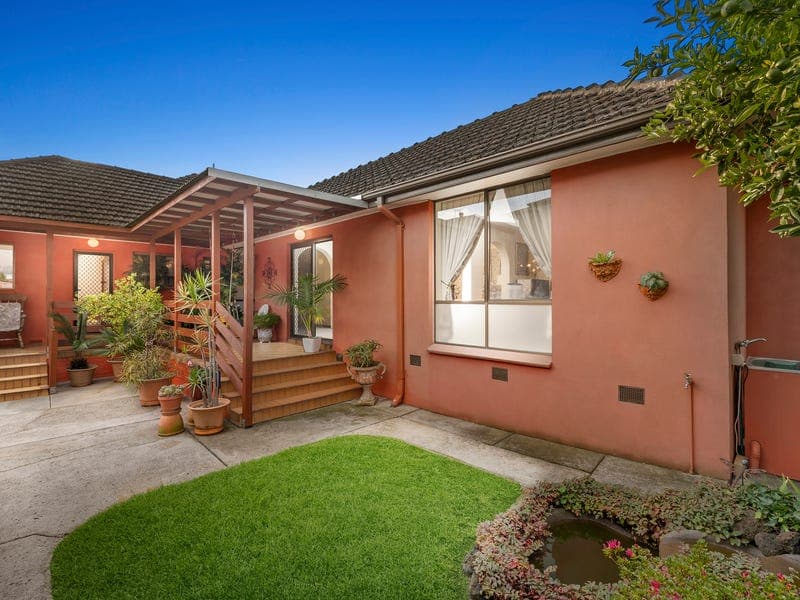 12 Greta Street, Oakleigh East