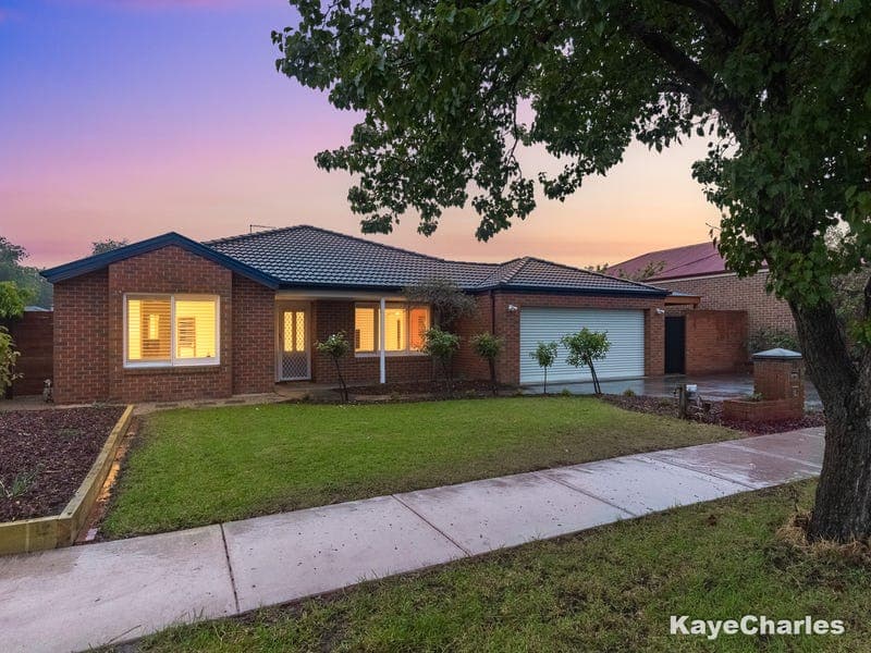 43 Sanctuary Way, Beaconsfield