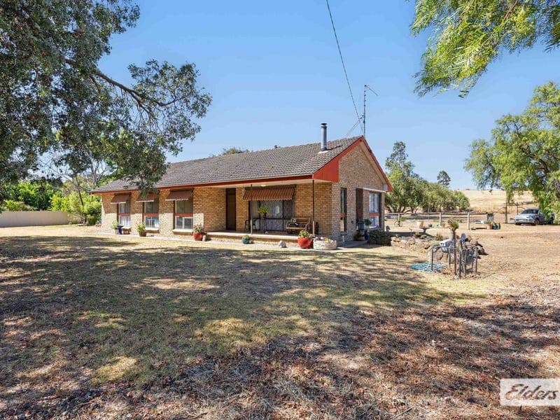 6 Walker Street, Wickliffe