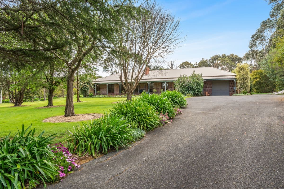 63 RODGER PLACE