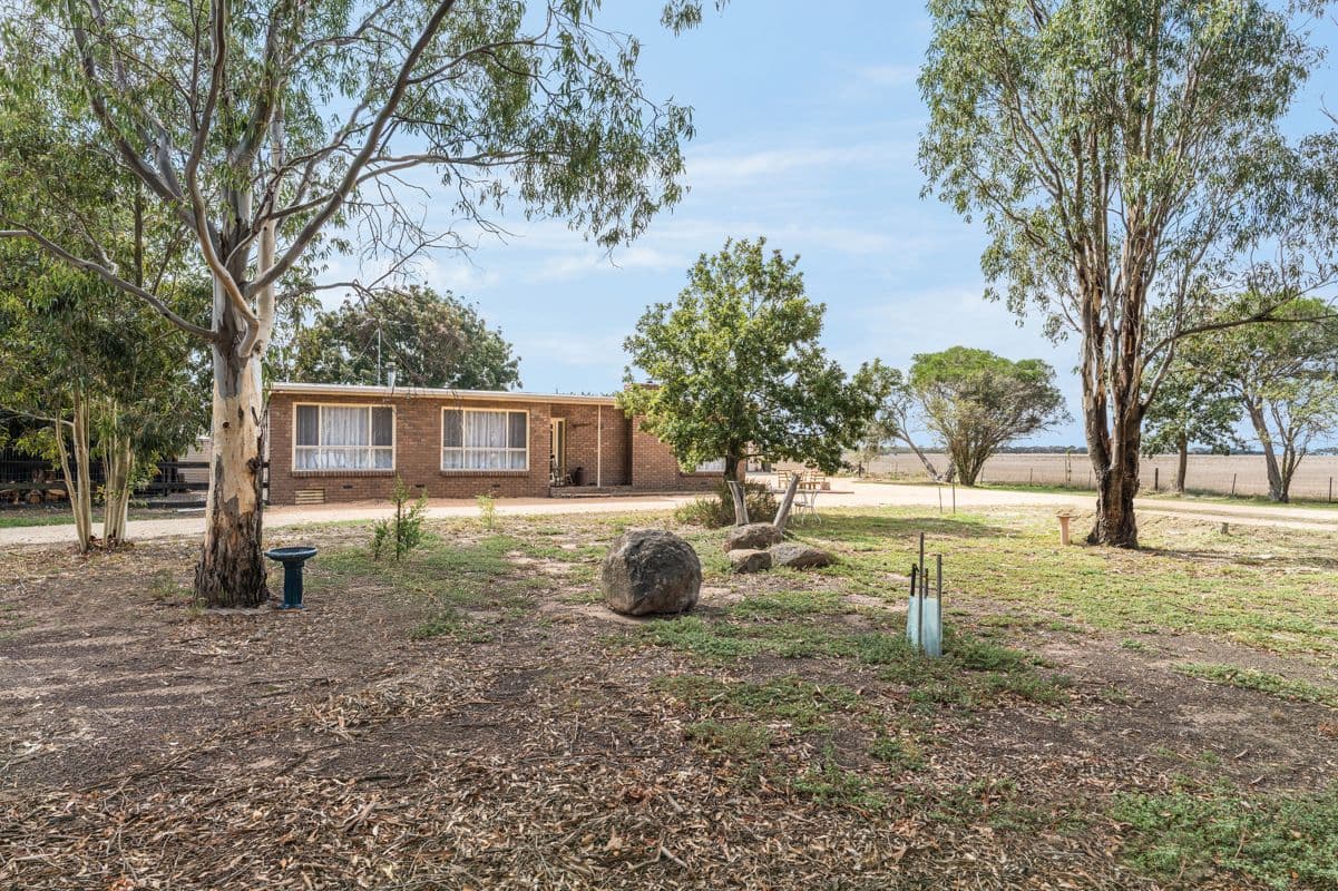 289 Thompson Road