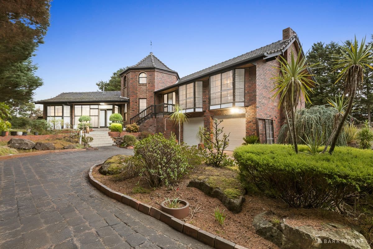 64 Knees Road