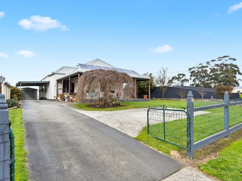 13 Nyora Road, Poowong