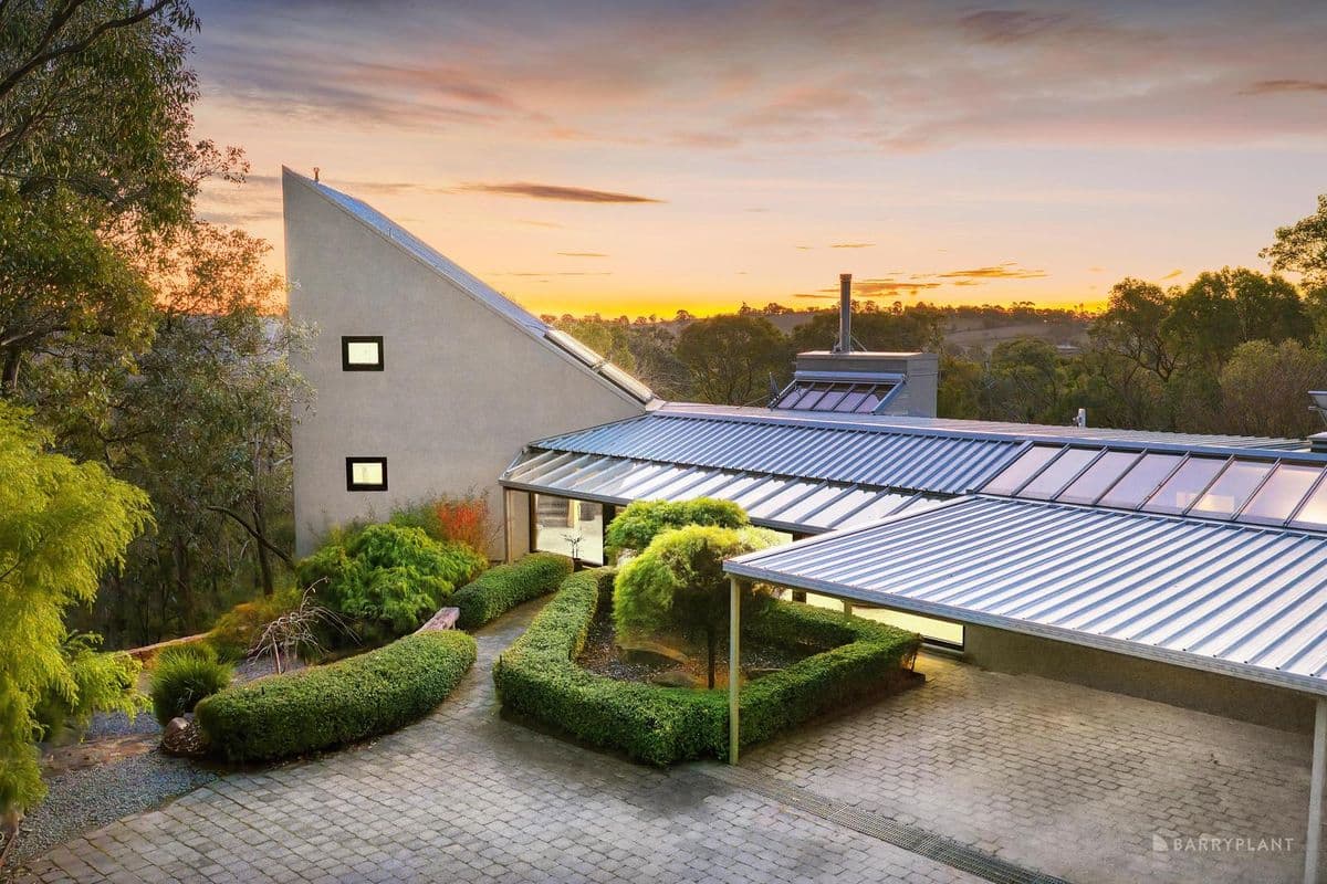 255 Kangaroo Ground-Warrandyte Road