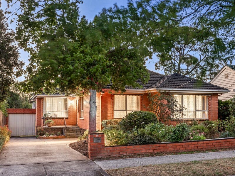 18 Shaun Avenue, Blackburn South