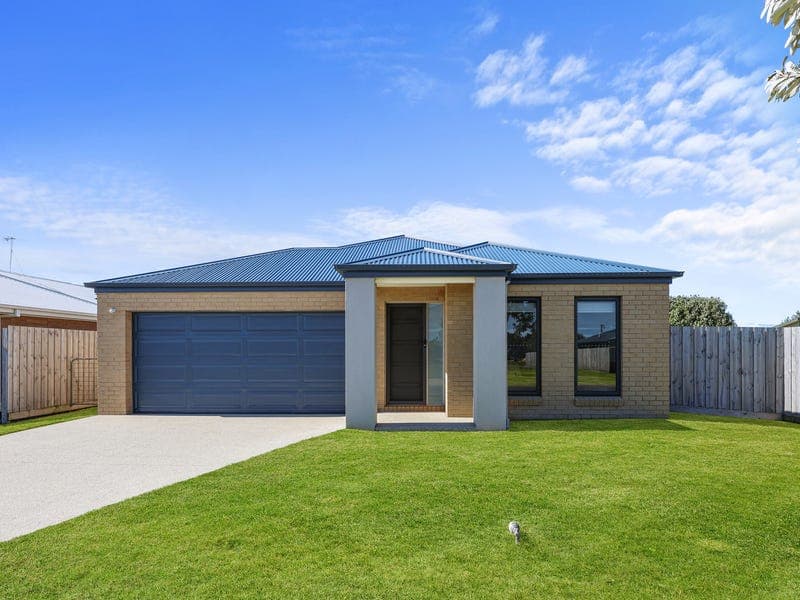 10 Callaway Court, Peterborough