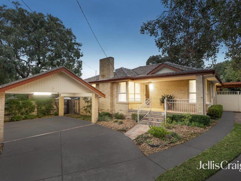 10 Kinkora Road, Blackburn
