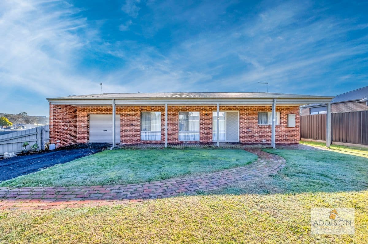 4 Calladale Ct