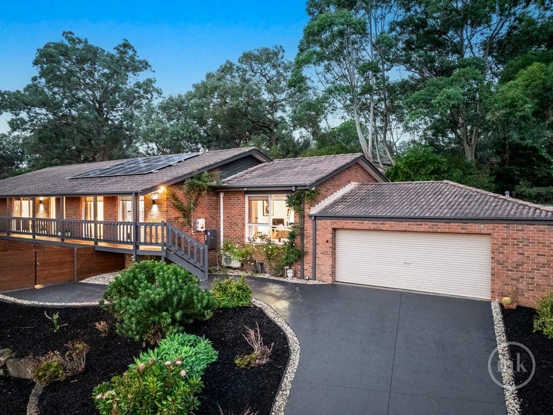 13 Cambrian Court, Eltham North