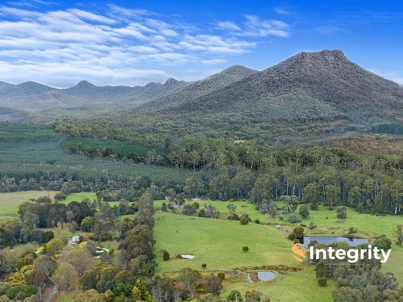 420 Cathedral Lane, Taggerty