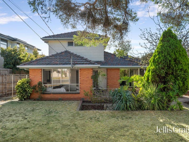 12 Gunyah Road, Blackburn North