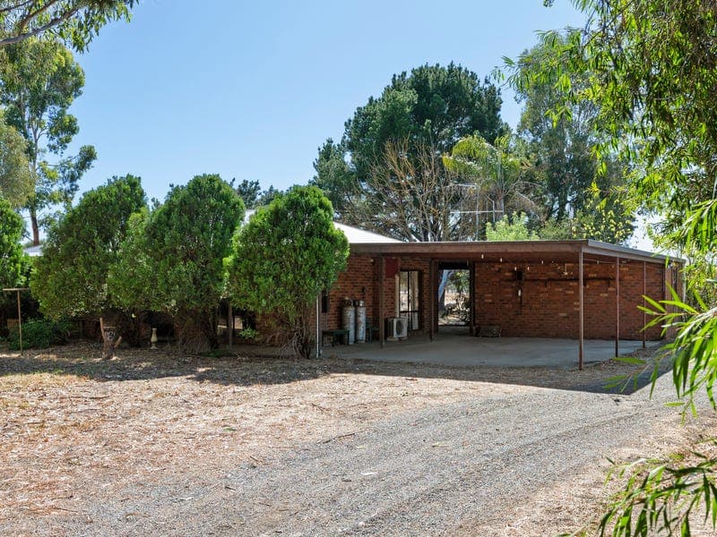 14 Hossack Road, Baddaginnie