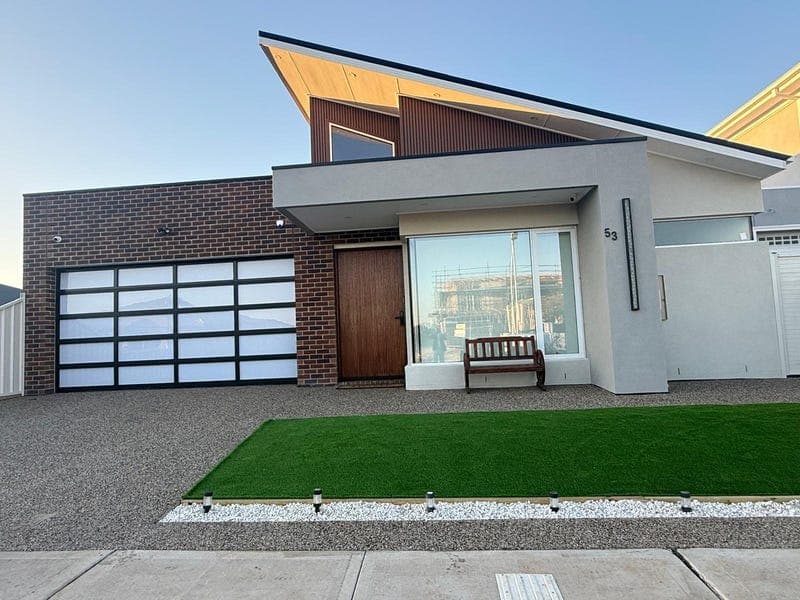 53 Stacey Parade