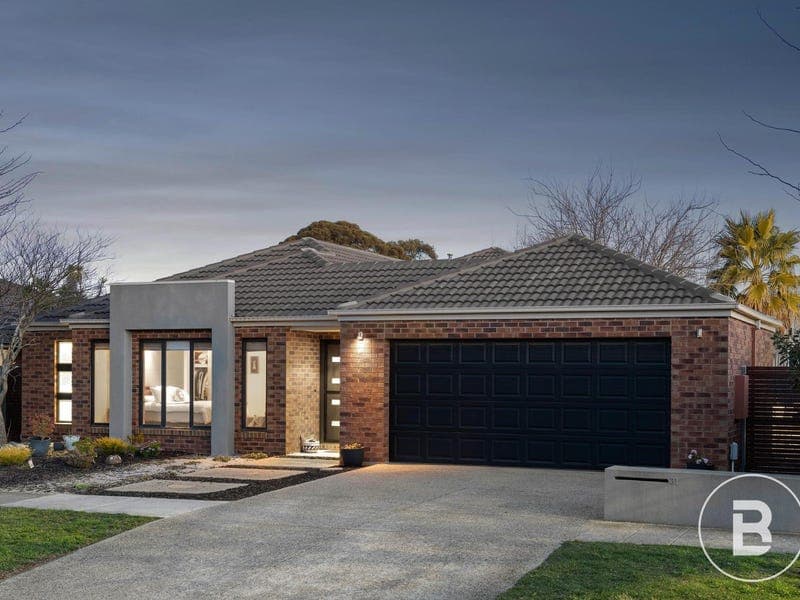 31 Faversham Avenue, Lake Gardens