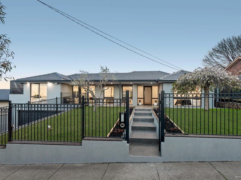 34 Allumba Drive, St Helena