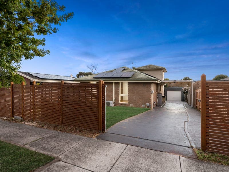 144 James Cook Drive, Endeavour Hills