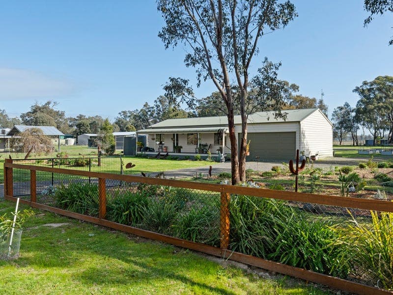 24-26 Maxfield Street, Longwood