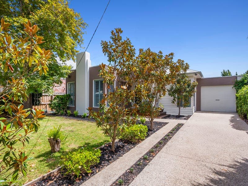 10 Girton Crescent, Manifold Heights