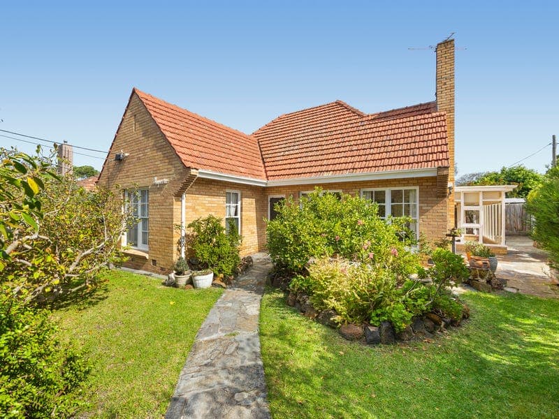 18 Point Avenue, Beaumaris
