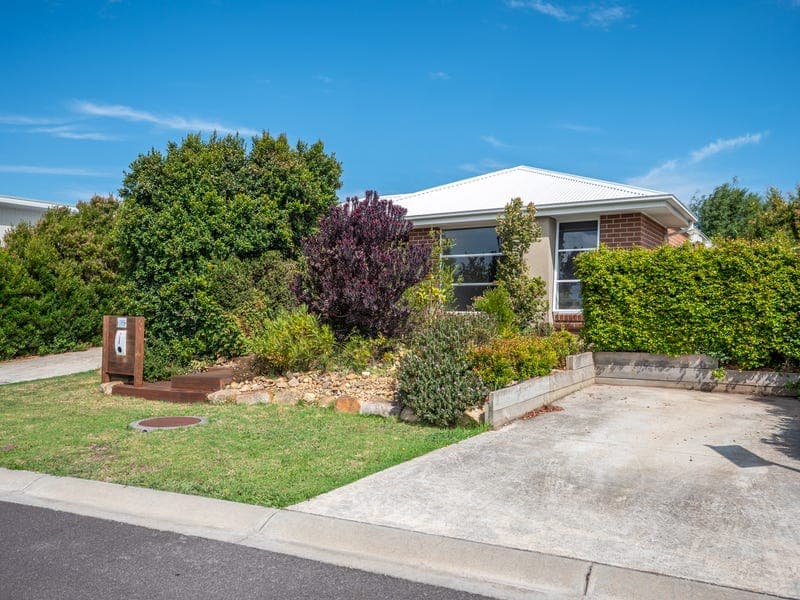 18 Pear Tree Close, North Wonthaggi