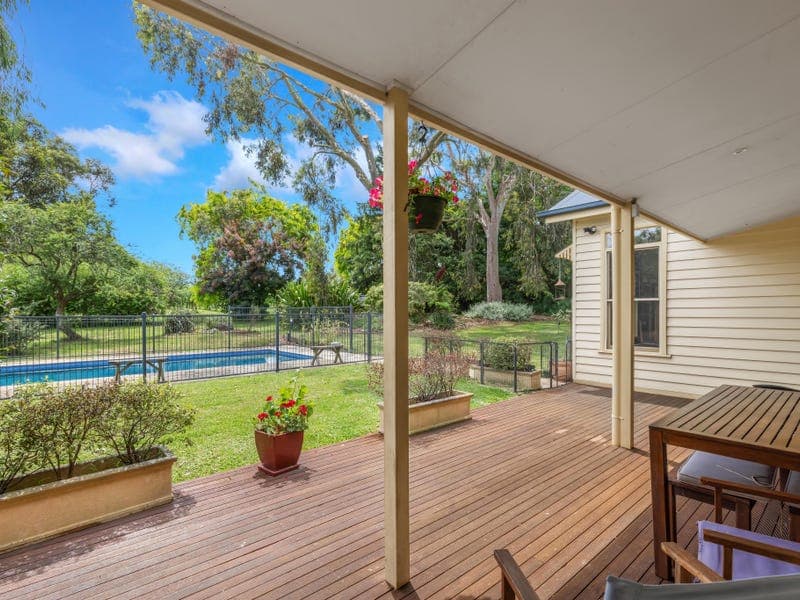 12 Hooleys Road, Warragul West