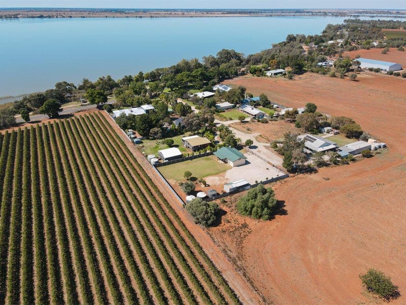 16 Howard Drive, Mystic Park