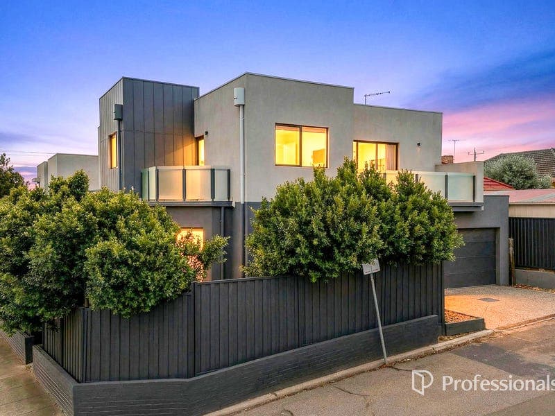 767 South Road, Bentleigh East
