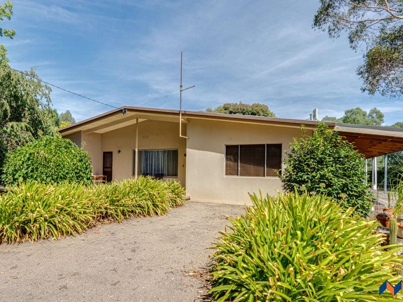 2 Lagoon Drive, Whorouly