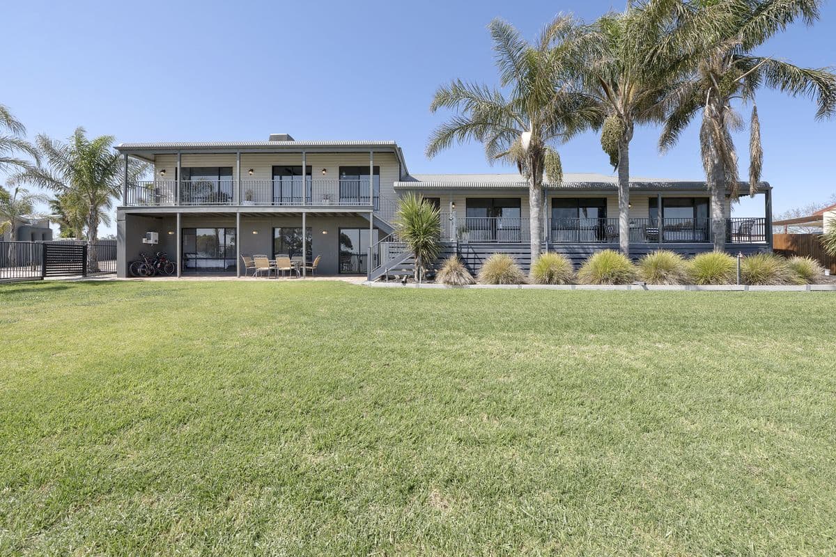 112 McFarlane Road