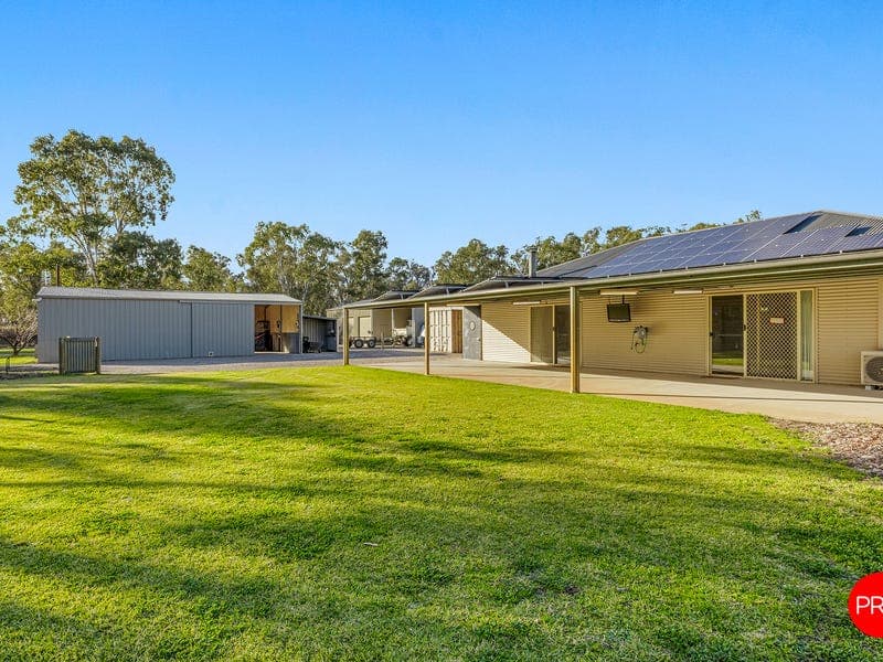 17 Shaw Court, Bagshot