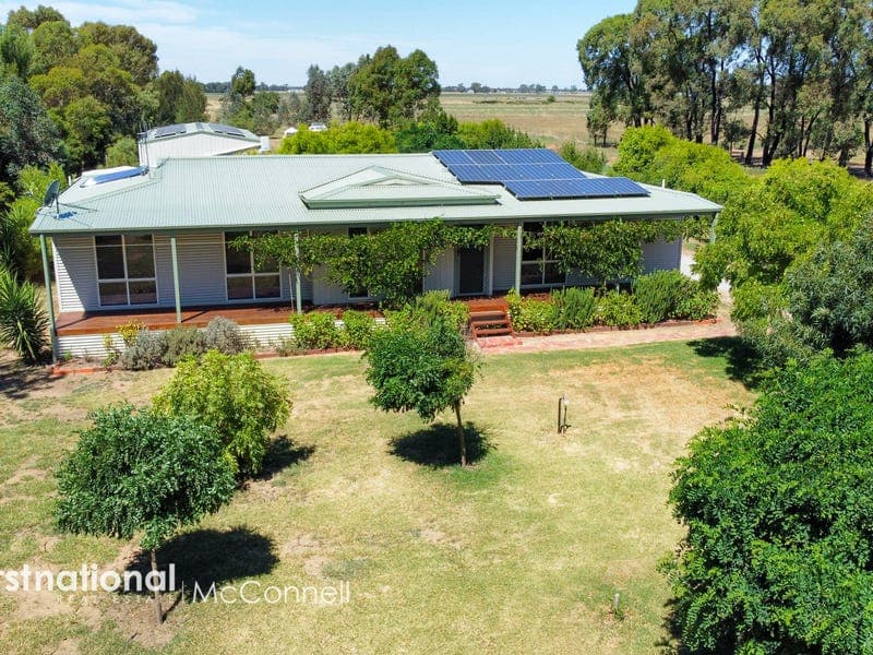 80 Weller Road, Lancaster