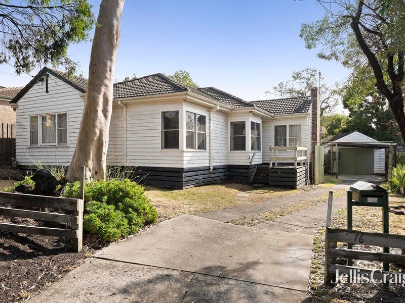 16 Viviani Crescent, Heathmont