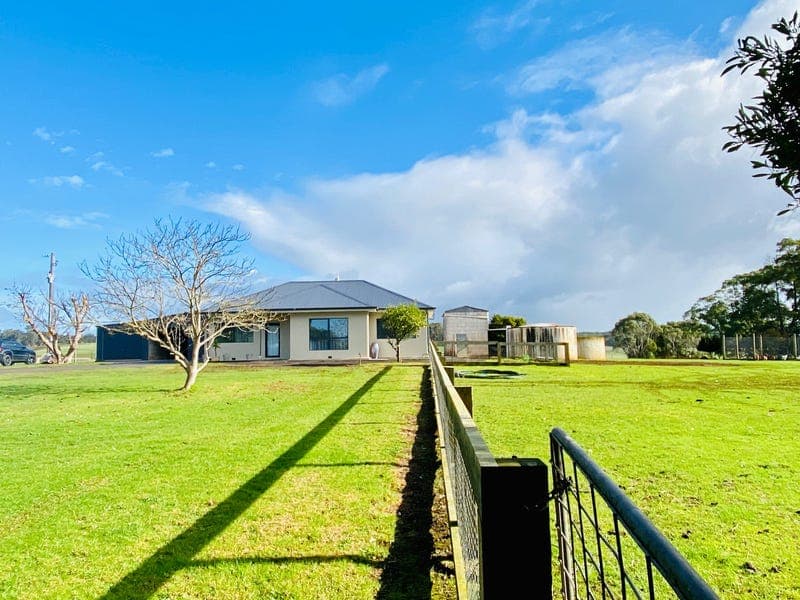 150 Shorts Road, Heathmere