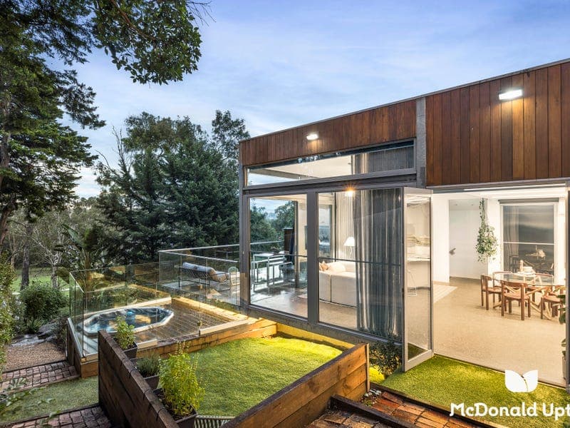 1 Cleve Road, Pascoe Vale South