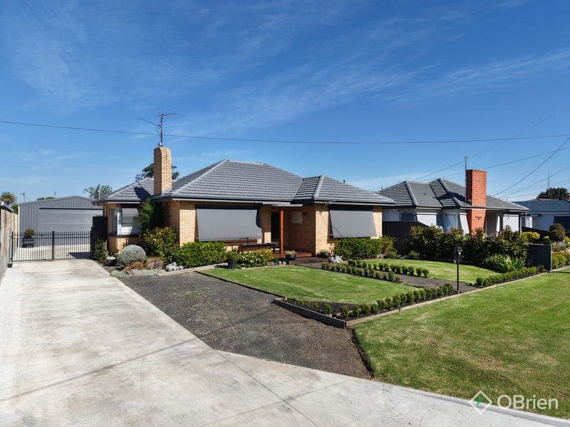 11 Robb Street, East Bairnsdale
