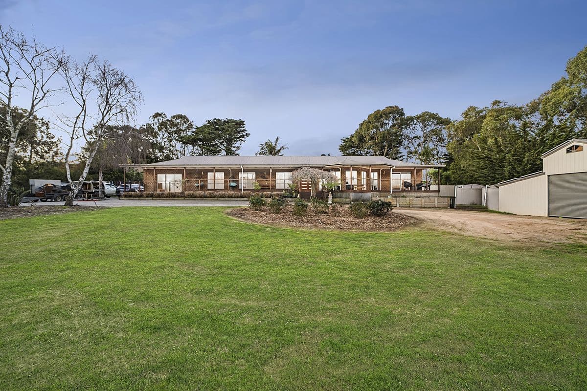 55 Billabong Drive