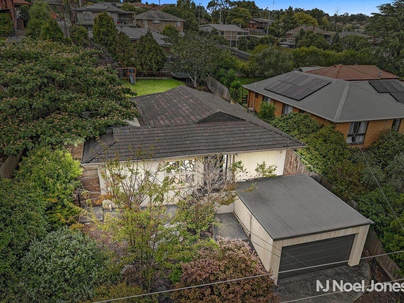 16 Edward Road, Chirnside Park