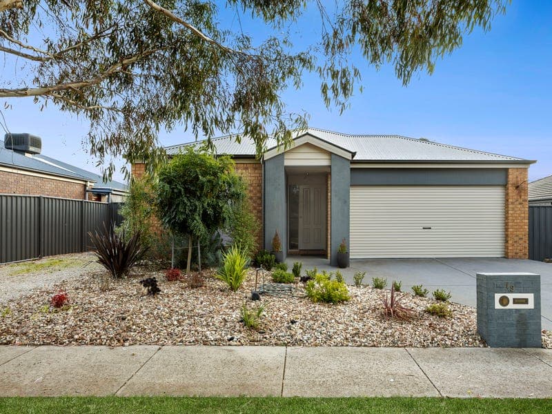 19 Jessie Evelyn Crescent, Kyneton